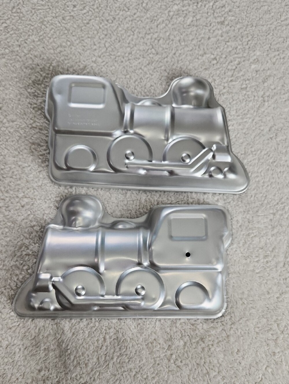 Wilton Train-Shaped 2 Piece Cake Pan - Silver Metallic